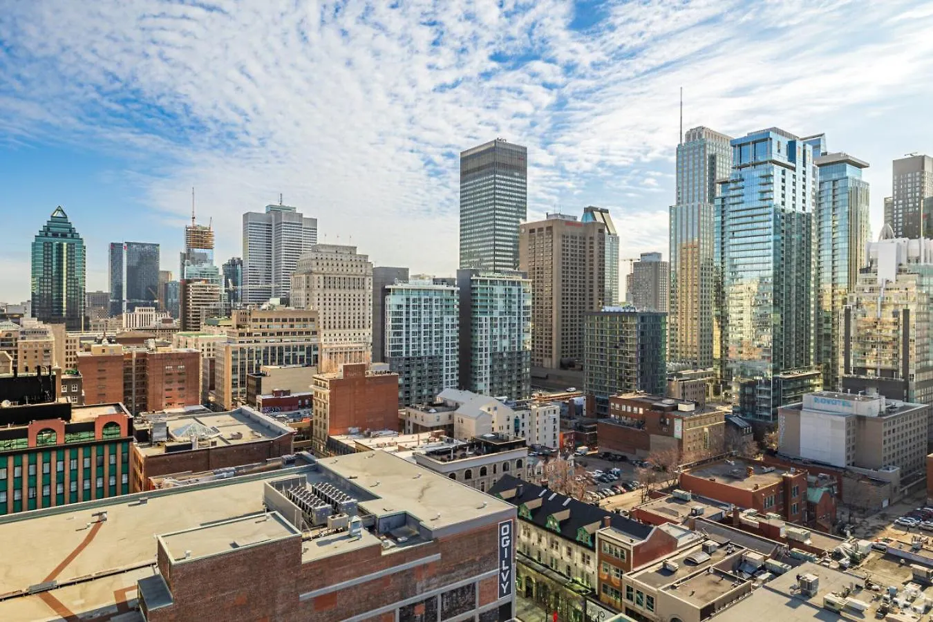 Breathtaking Views And Downtown Energy Daire Montréal Kanada